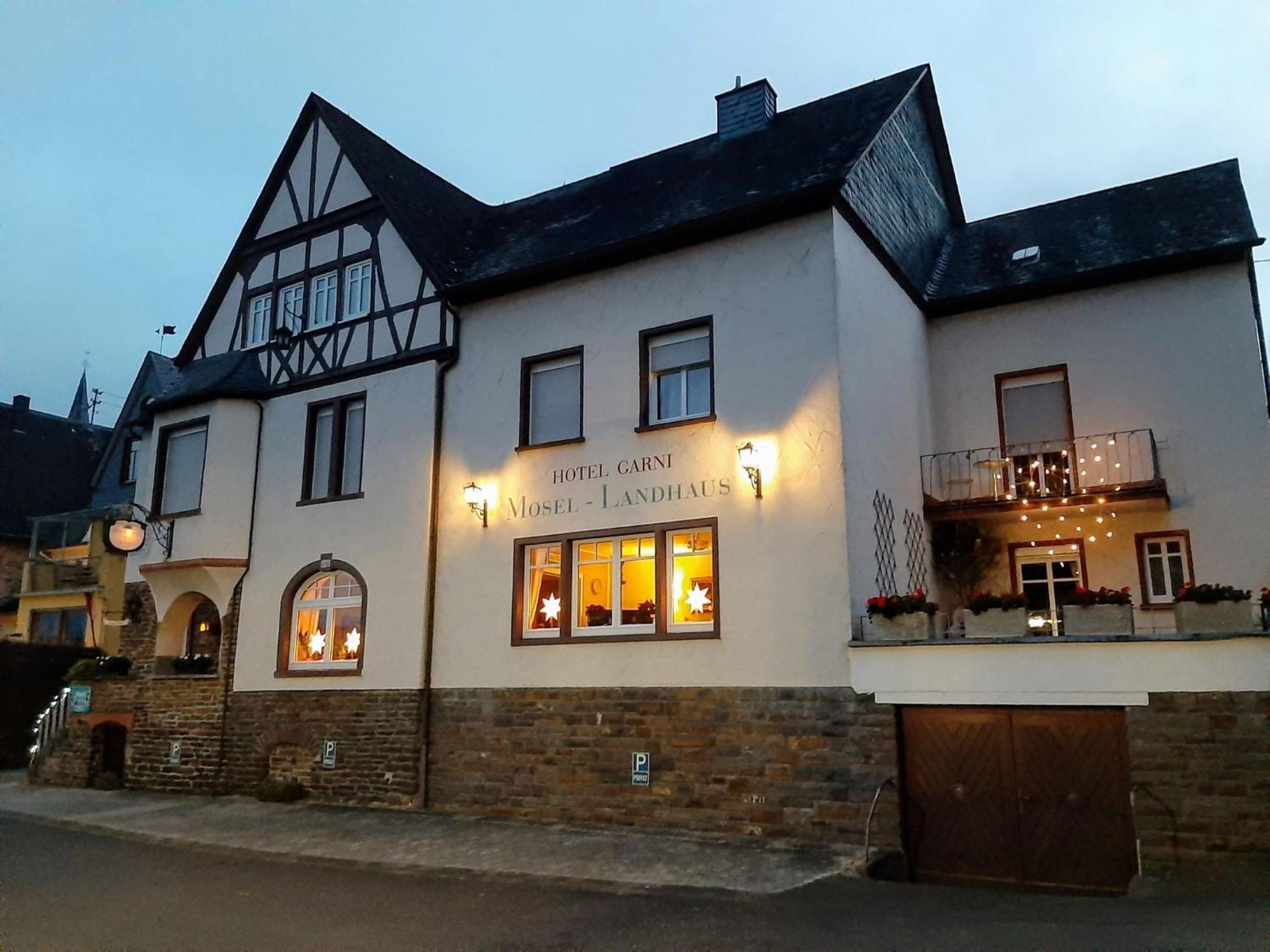 Mosel-Landhaus Am Moselufer B&B Briedern Экстерьер фото