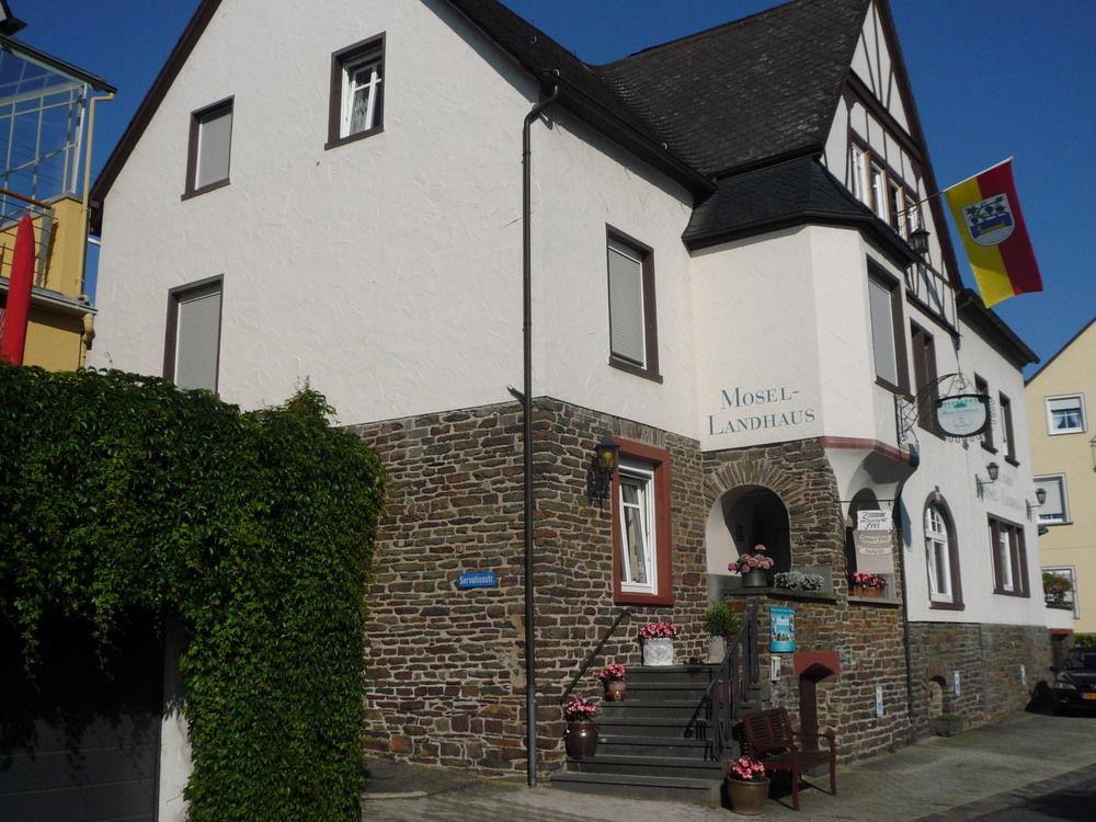 Mosel-Landhaus Am Moselufer B&B Briedern Экстерьер фото