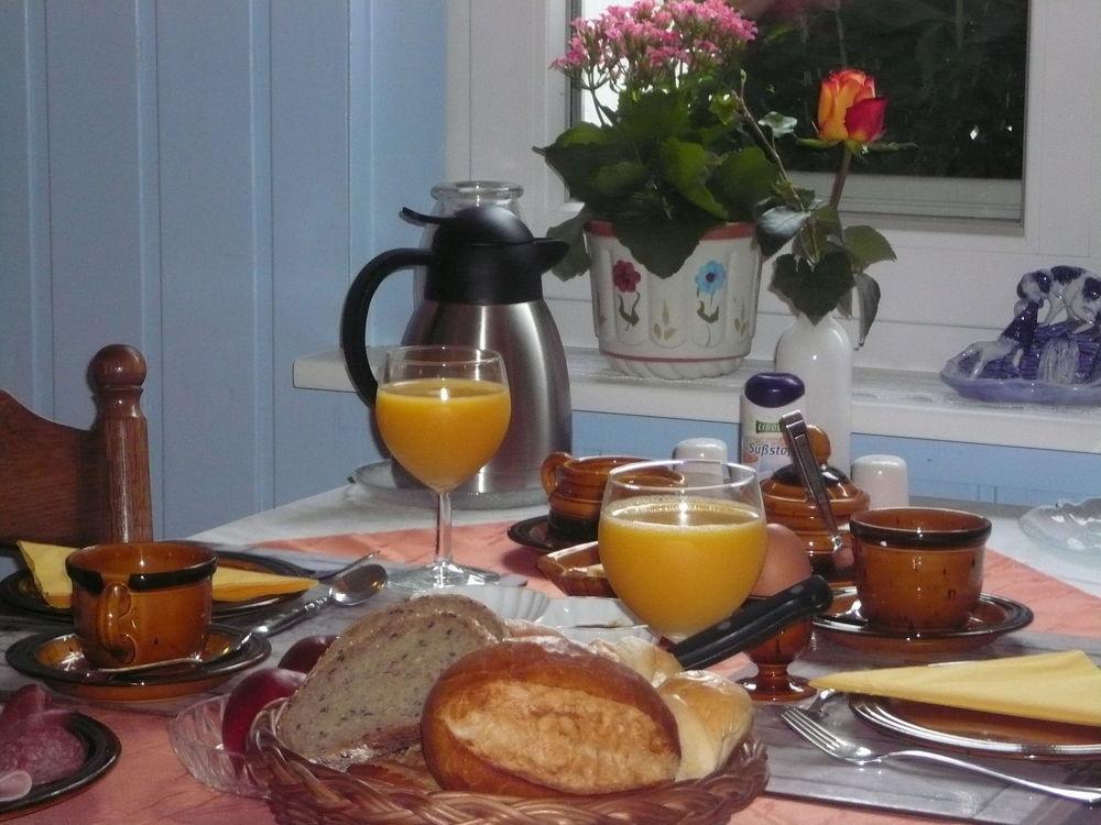 Mosel-Landhaus Am Moselufer B&B Briedern Экстерьер фото